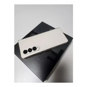 갤럭시 폴드4 최상급